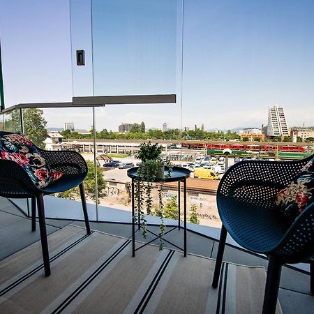 Sodoben Apartma V Centru Ljubljane Lubiana Esterno foto