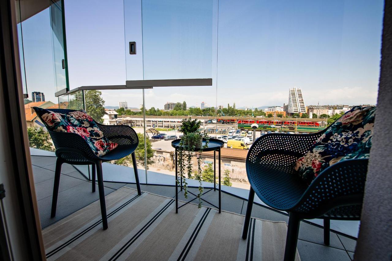 Sodoben Apartma V Centru Ljubljane Lubiana Esterno foto