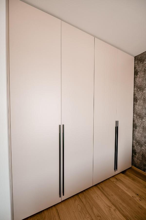 Sodoben Apartma V Centru Ljubljane Lubiana Esterno foto