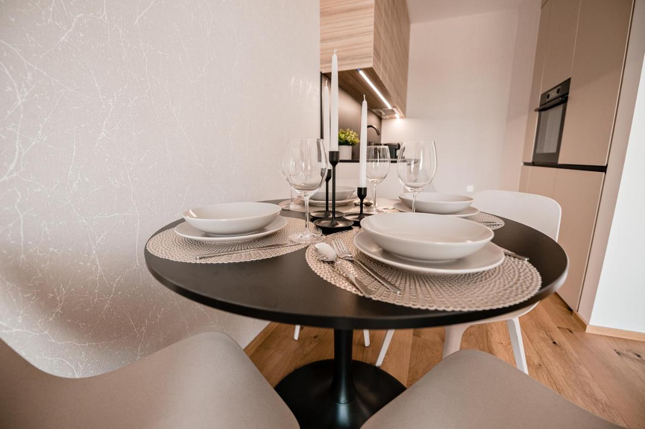 Sodoben Apartma V Centru Ljubljane Lubiana Esterno foto
